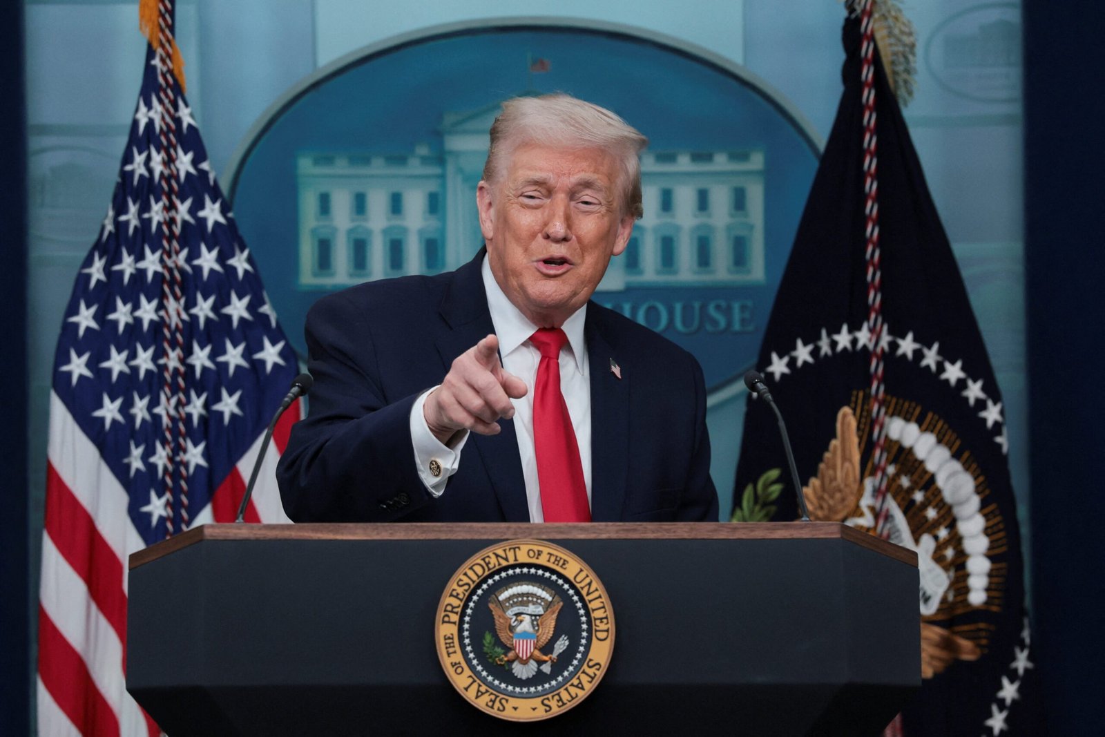 Trump eleva para 25% tarifas sobre produtos da Coreia do Sul