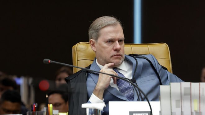 Sob pressão para sair, Toffoli diz que atendeu a pedidos da PGR e PF sobre o Master