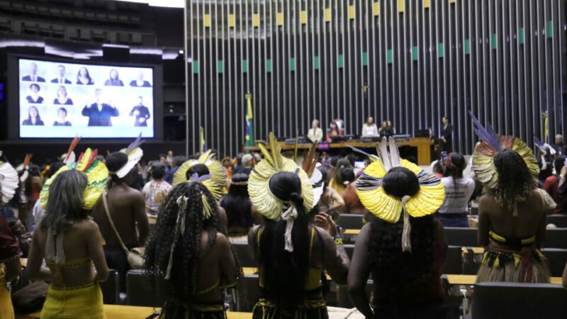 Congresso articula PEC do marco temporal para alterar a Constituição em meio a impasse com STF