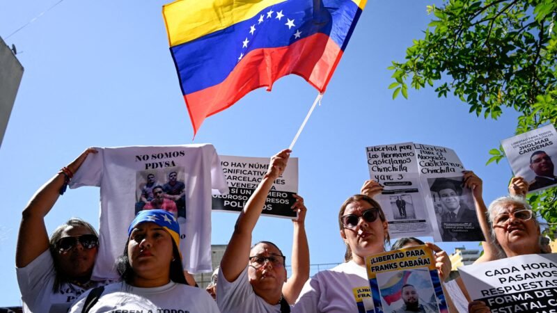 Venezuela aprova lei de anistia para presos por protestos políticos