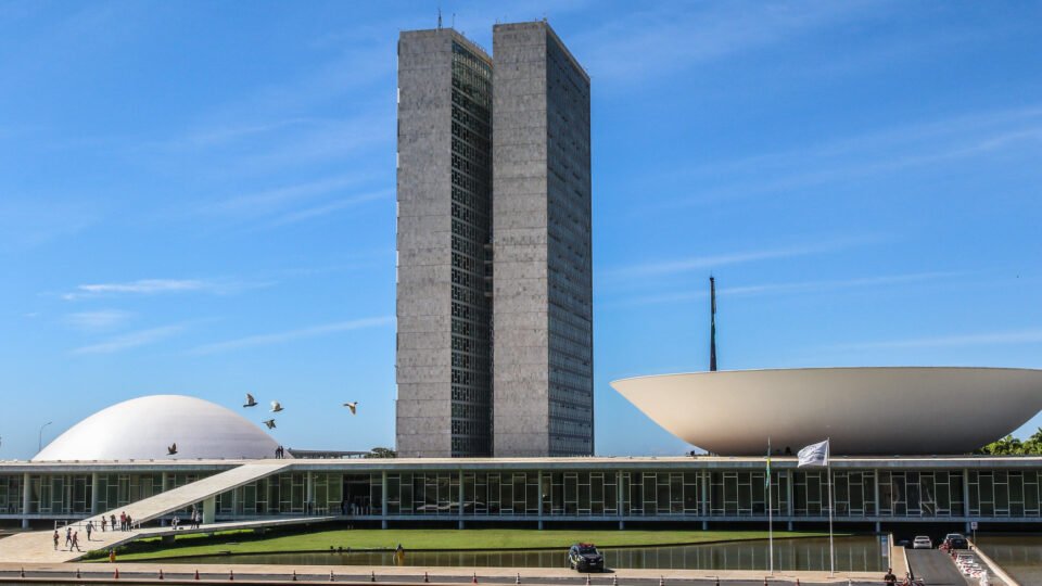 Como a “Bancada do Master” atuou no Congresso para blindar as investigações