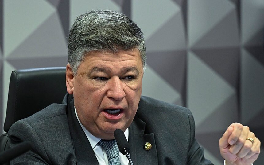 Presidente da CPMI do INSS anuncia nova data de depoimento de Vorcaro