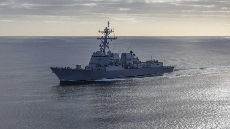 VÍDEO mostra momento de colisão entre navios da Marinha dos EUA perto da América do Sul