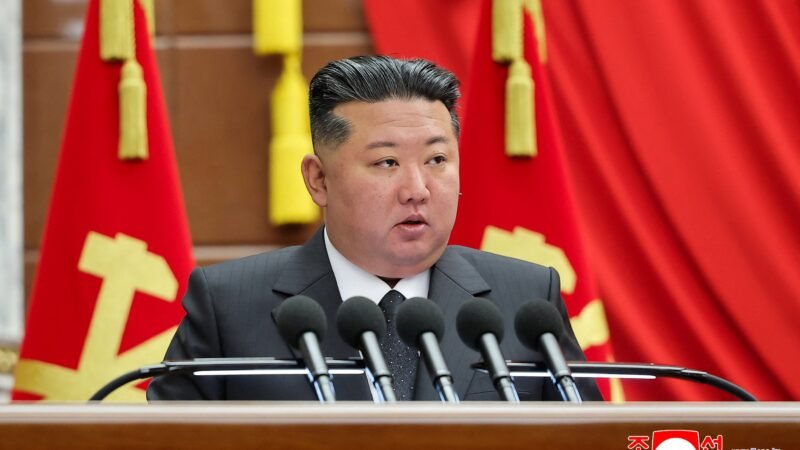 Kim Jong-un diz que status nuclear da Coreia do Norte é ‘irreversível’, e que Coreia do Sul pode pagar ‘preço implacável’