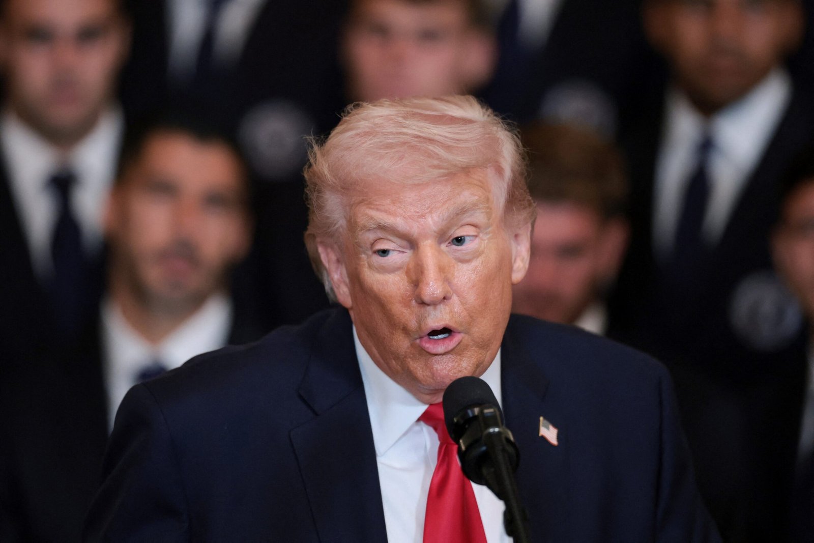 Trump: ‘Queremos acabar com o Irã primeiro, mas Cuba é uma questão de tempo’