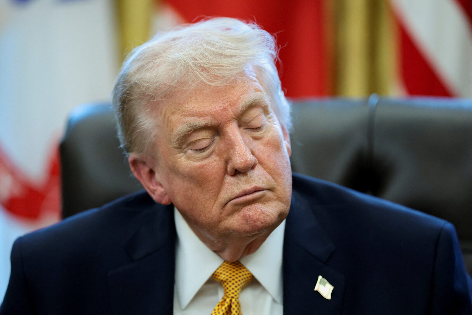Trump avalia que políticas de deportação foram longe demais e quer mudar abordagem, diz jornal