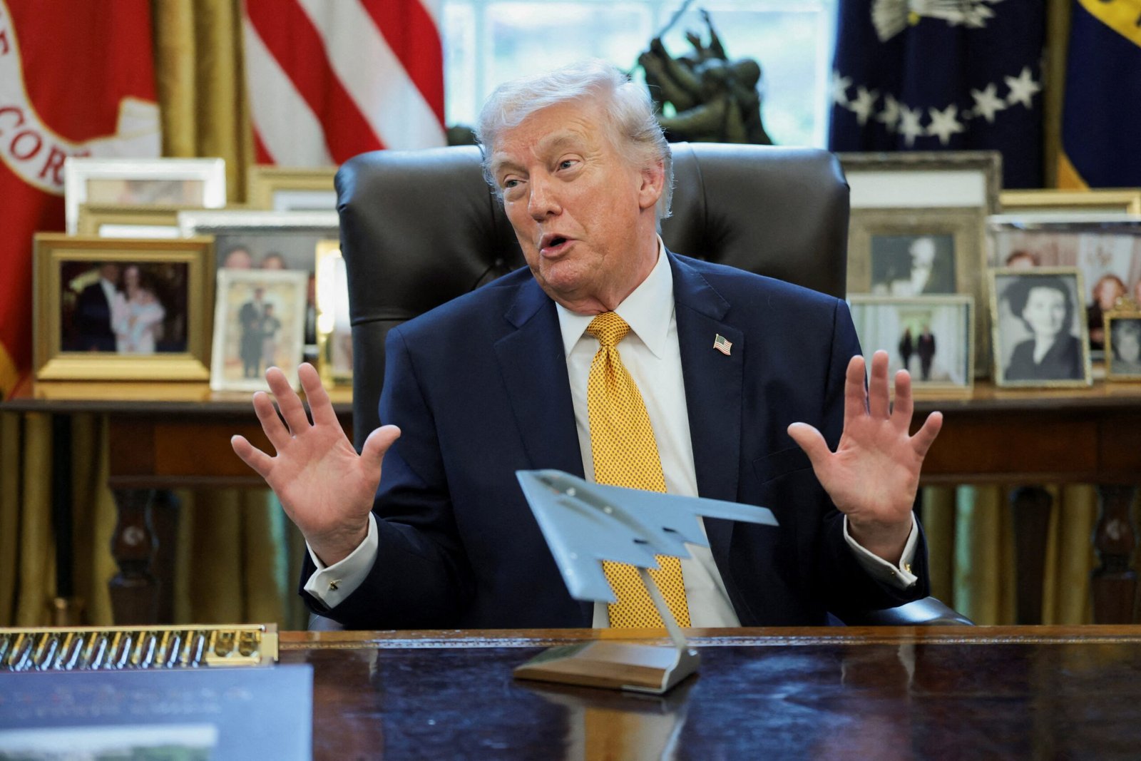 Trump diz que pediu para adiar viagem à China por causa da guerra com o Irã