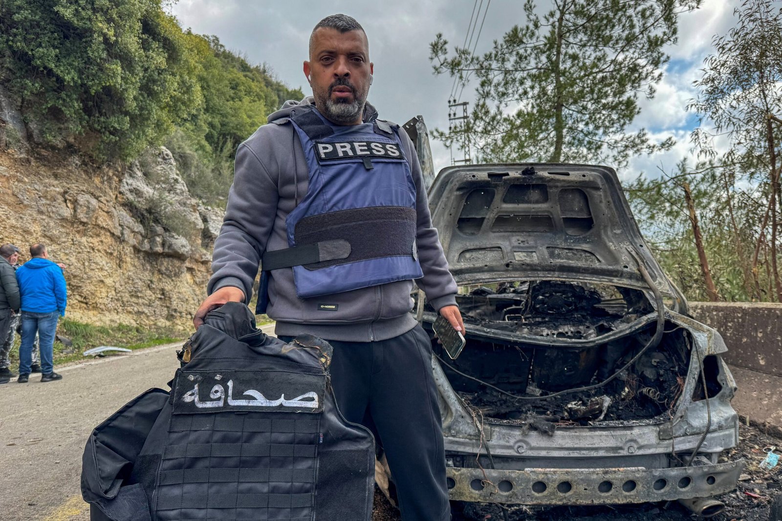 Ataques de Israel no Líbano matam nove paramédicos, diz OMS; três jornalistas também morrem em bombardeio no país