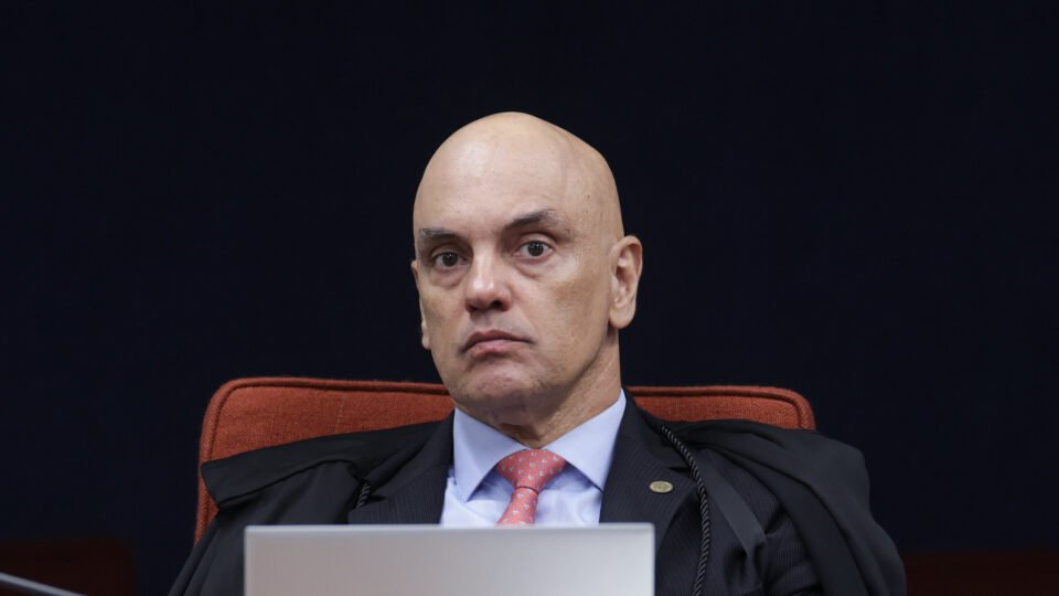 Jornal rebate Moraes e diz que mensagens de Vorcaro foram periciadas; PF não teria visto crime