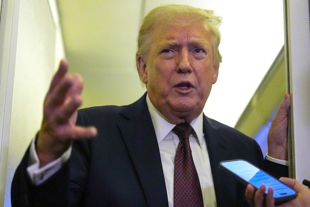 Donald Trump exige que ‘cerca de sete’ países se juntem a uma coalizão para patrulhar o Estreito de Ormuz do Irã
