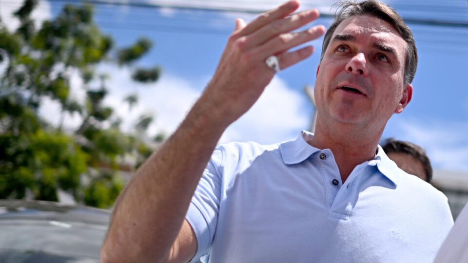 Flávio defende classificação de PCC e CV como organizações terroristas