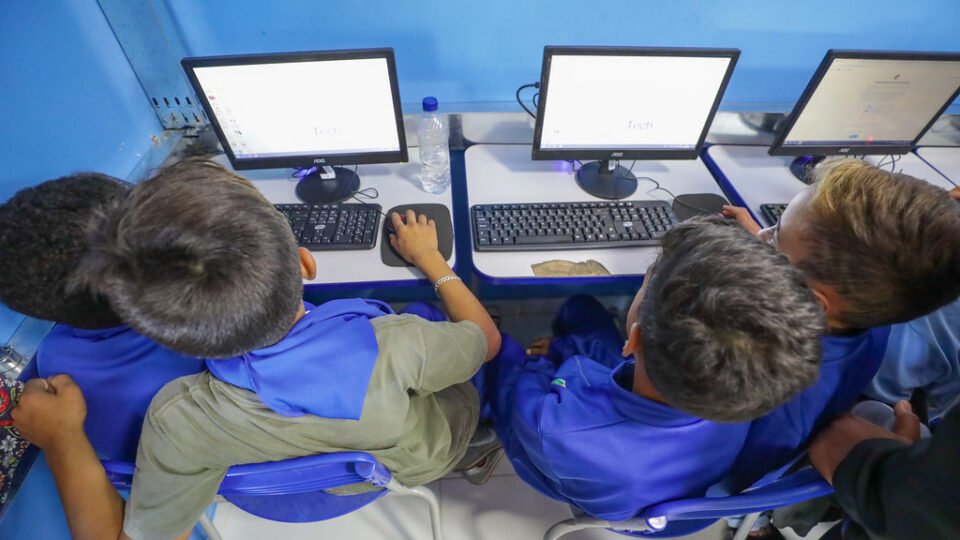 Combate à pornografia e controle de dados: o que vai acontecer na prática com a Lei Felca?