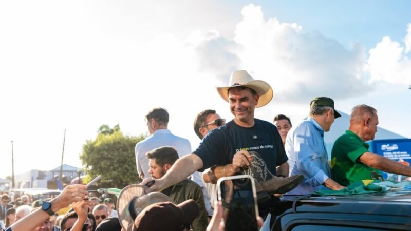 Pré-candidatos visitam maior feira agrícola da AL; ausência de Lula reforça rejeição do setor
