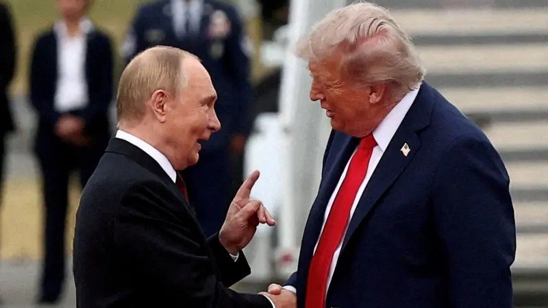 Trump pretende convidar Putin para a cúpula do G20 nos EUA, diz jornal