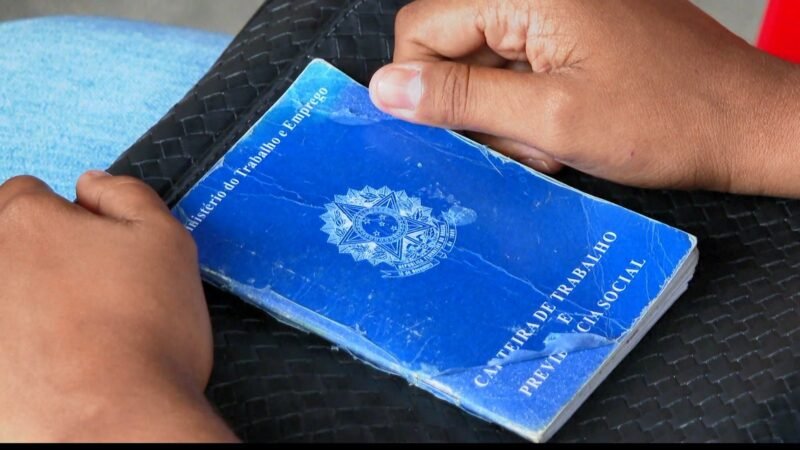 Com salários de até R$ 3,7 mil, MGS abre concurso público em Divinópolis e região