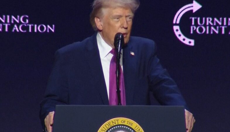 Em discurso a apoiadores, Trump diz que Irã nunca terá arma nuclear