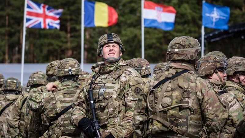 EUA anunciam envio de 5 mil soldados à Polônia após alerta de premiê sobre Rússia