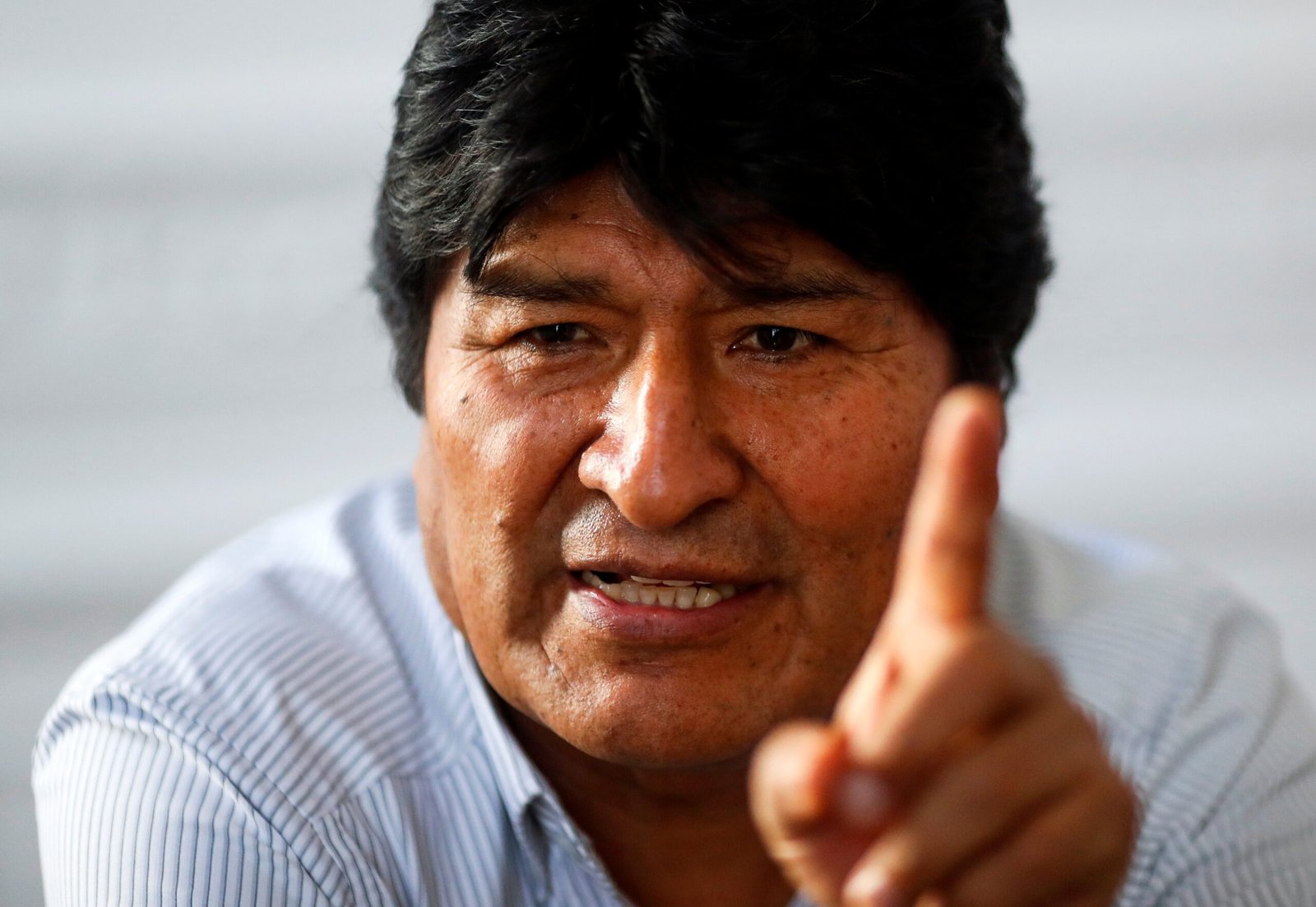 Após faltar a julgamento, Evo Morales tem mandado de prisão renovado em investigação sobre suposta relação com adolescente de 15 anos