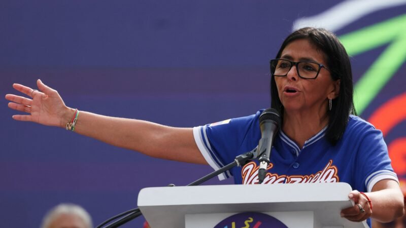 ‘Não dá para muita coisa’: Venezuela aumenta salário para R$ 1.200 e divide opiniões
