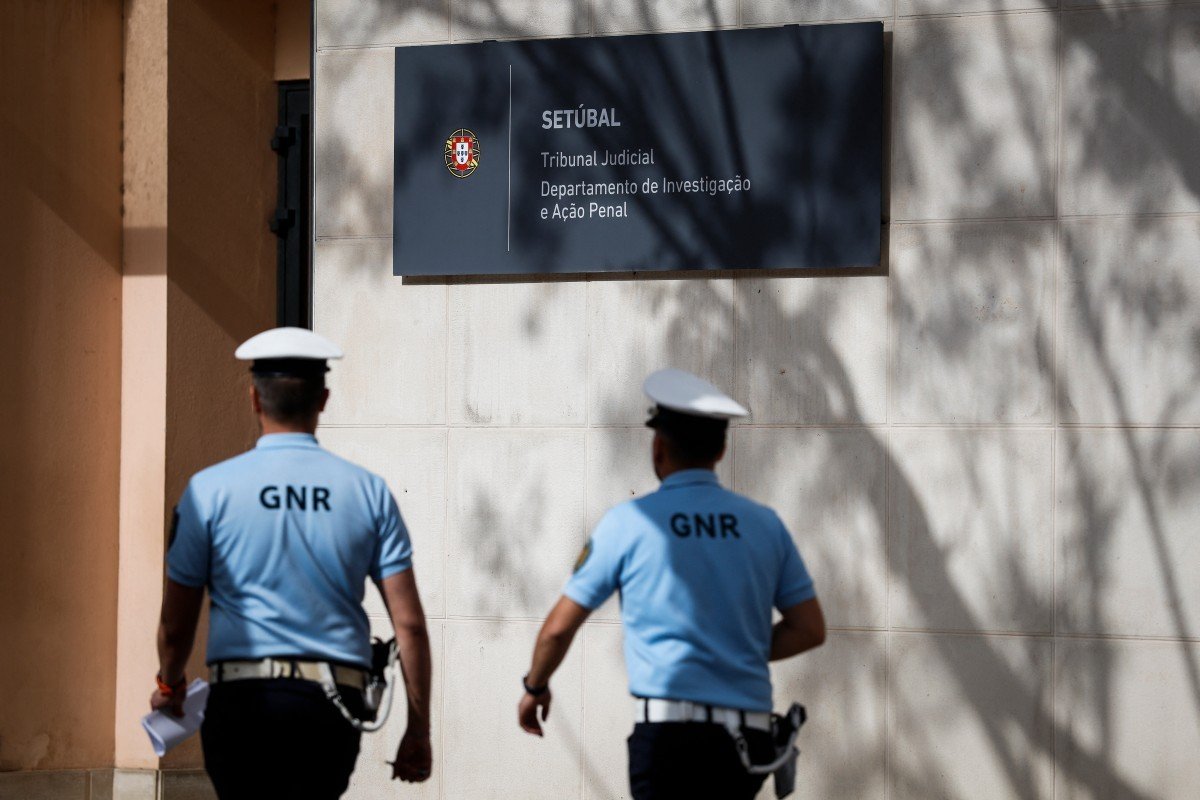 Irmãos abandonados vendados em estrada de Portugal serão acolhidos na França; mãe disse aos filhos que se tratava de um ‘jogo’