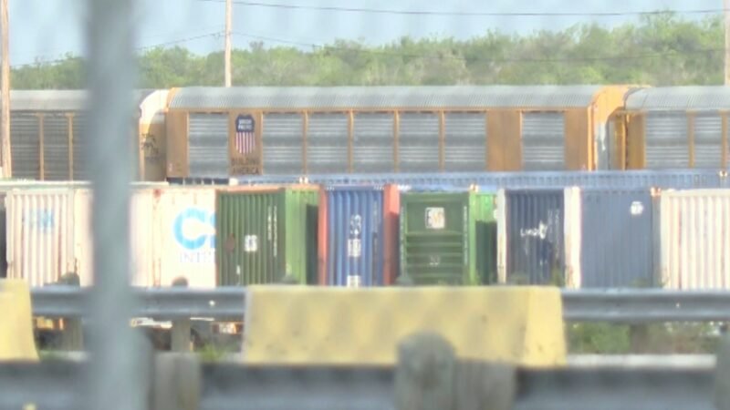 Seis corpos são encontrados em contêiner na fronteira entre EUA e México