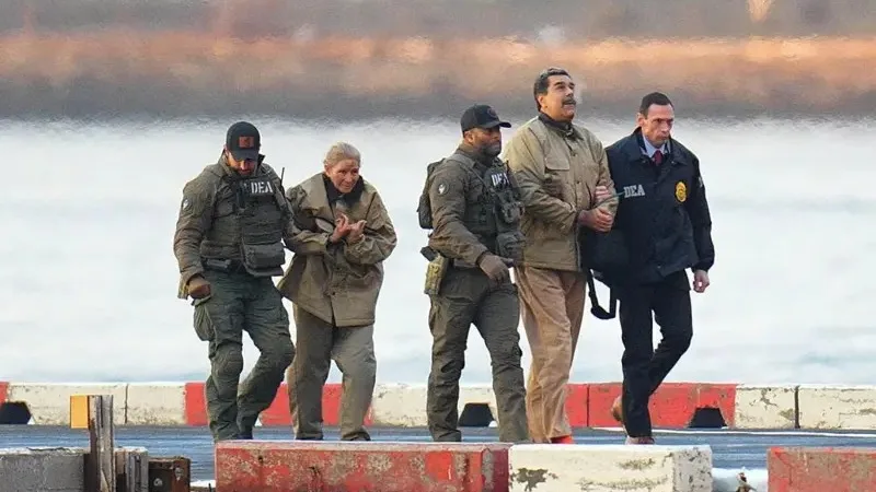 EUA investigam Maduro por suspeita de lavagem de dinheiro, dizem funcionários do governo