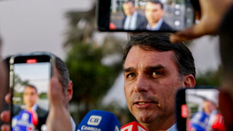 Como o áudio de Flávio Bolsonaro sobre o Banco Master afeta a pré-campanha?
