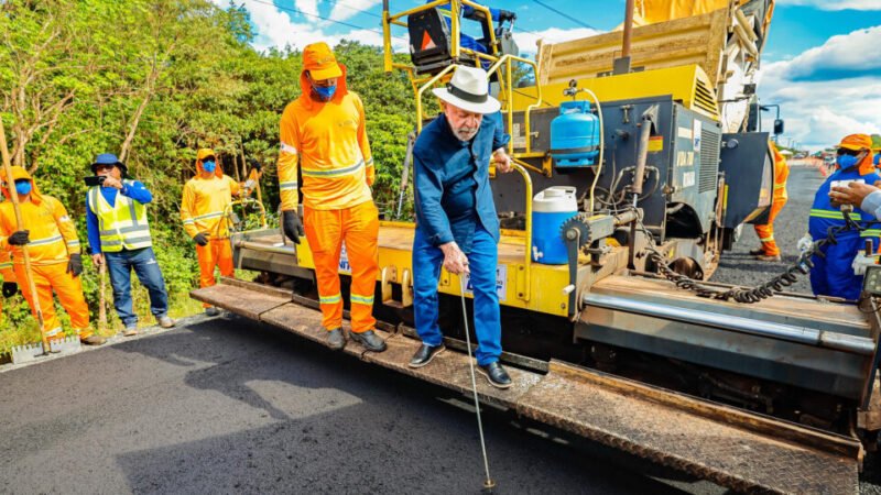 Por que Lula decidiu destravar as obras da Ferrogrão e da BR-319?