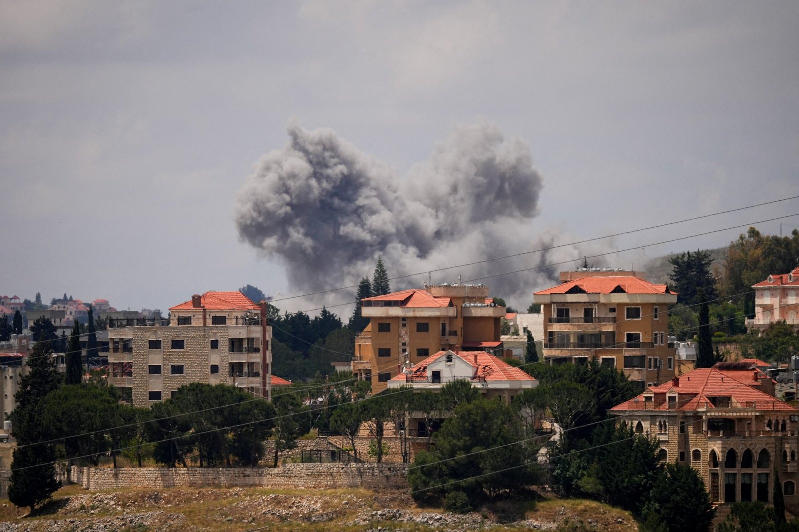 Israel e Líbano entram em acordo para cessar-fogo, diz governo Trump