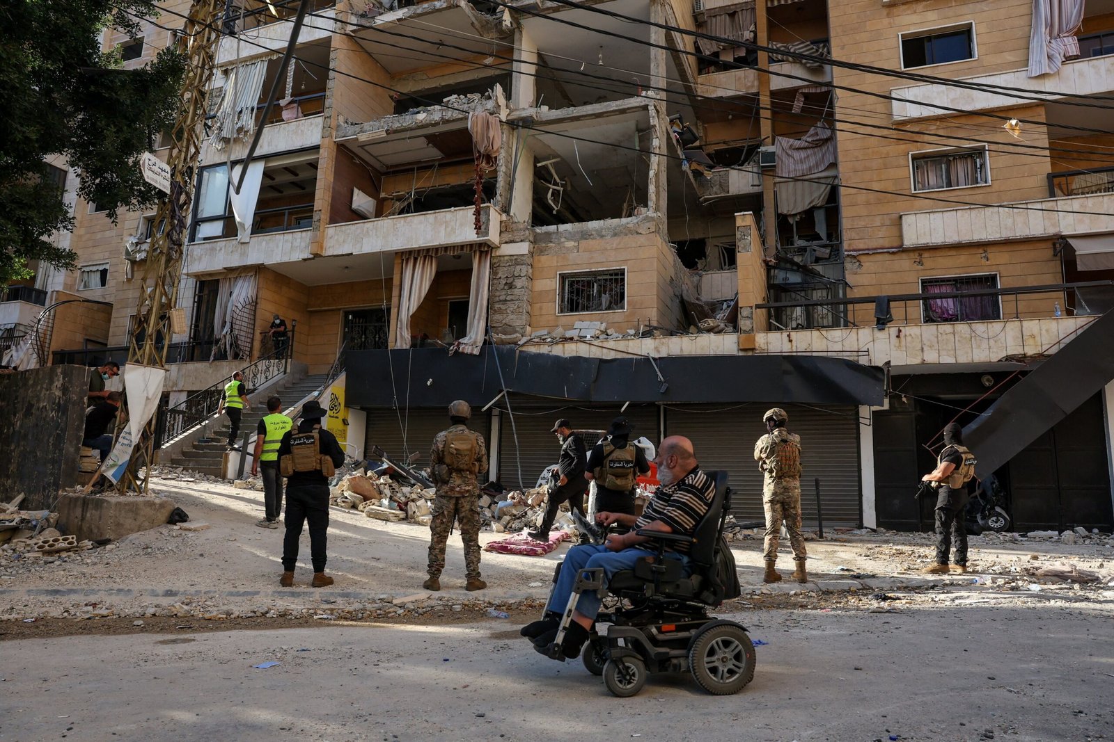 Israel desafia Trump e bombardeia Beirute; Irã lança mísseis e ameaça bases dos EUA em retaliação
