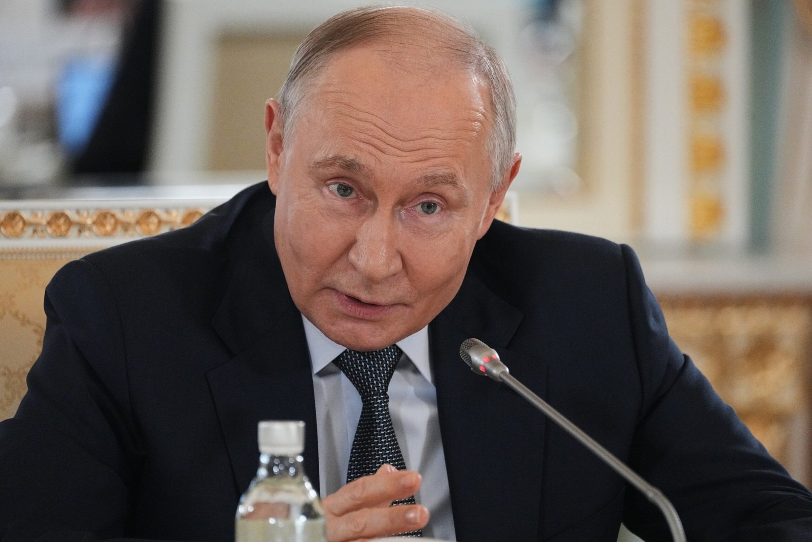 Putin diz que Rússia reforçará defesa aérea após ataques de drones da Ucrânia