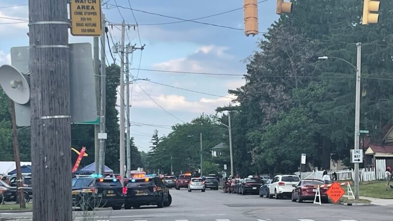 Atiradores abrem fogo e deixam 12 feridos durante festival de rua em Toledo, Ohio, nos EUA