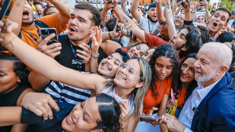 Quais são os nomes da esquerda que tentam aproveitar a onda internacional do Socialismo Gen-Z