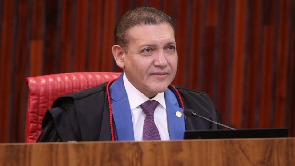 Discurso de ódio é incompatível com a democracia, diz Nunes Marques