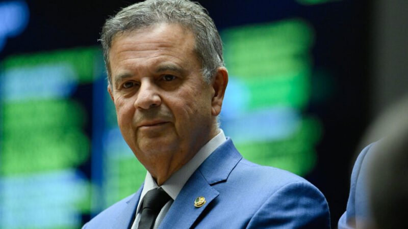 Oposição aciona TCU contra gastos de publicidade do governo em ano eleitoral