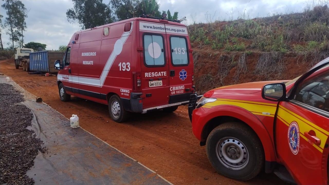 Trabalhador é encontrado morto embaixo de caçamba de caminhão em Piumhi