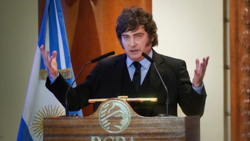 Javier Milei decreta feriado nacional após eliminação da Argentina na Copa