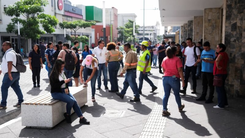 Terremoto de 7,3 atinge o México