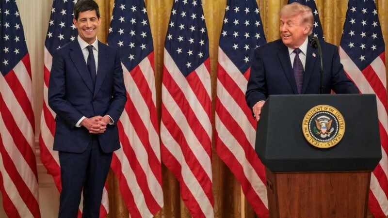 Trump ameniza tom e mantém apoio a Warsh apesar de Fed não cortar juros: ‘Ele é brilhante’