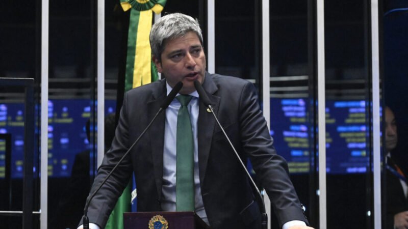 PL escolhe Carlos Portinho como pré-candidato ao Senado pelo Rio de Janeiro