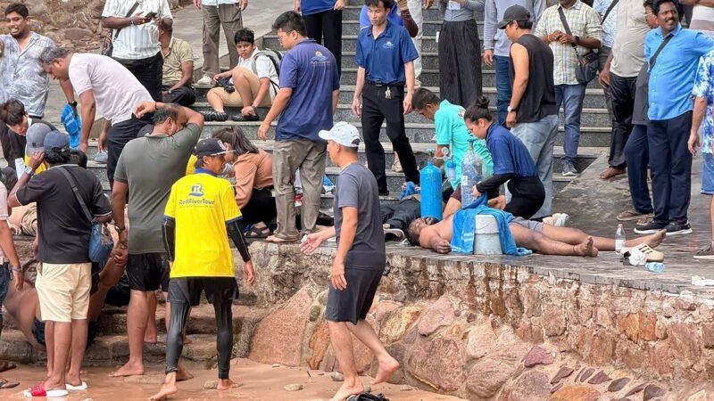 Barco com turistas indianos afunda no Vietnã e deixa 15 mortos