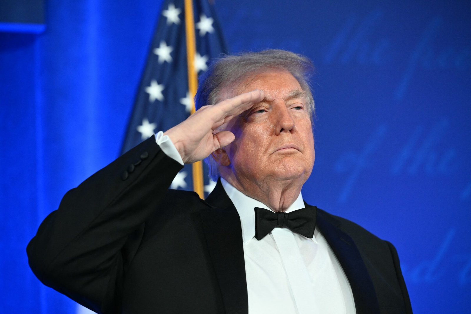 Trump brinca sobre disputar mais uma eleição nos EUA em evento com imprensa internacional