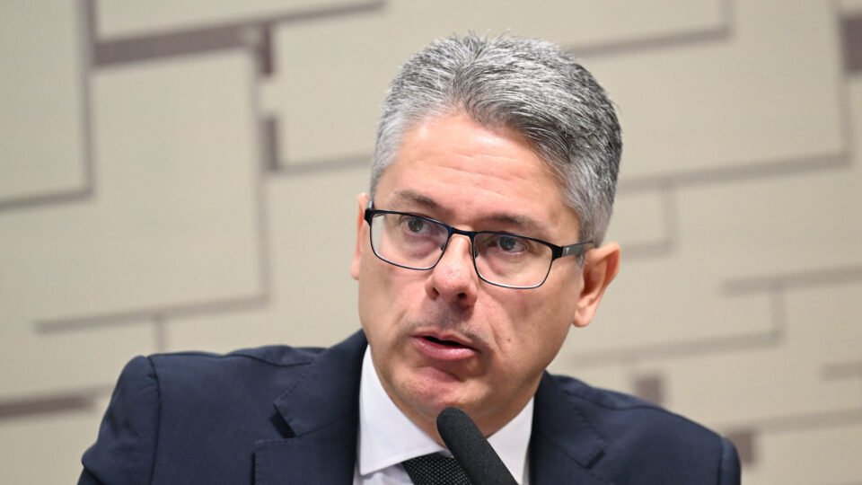 PGR envia à Justiça Eleitoral ação de Gilmar contra Vieira; senador pode ficar inelegível