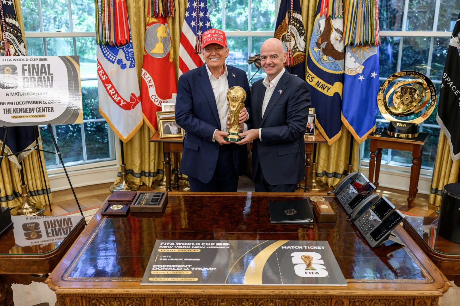 Trump conversou com presidente da Fifa para contestar expulsão de atacante dos EUA; cartão vermelho foi revogado