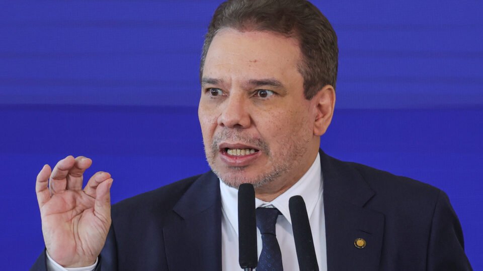 Ministro da Justiça do Brasil reage a sanções dos EUA e cobra respeito à soberania