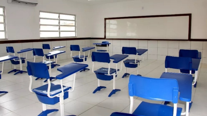 Justiça determina que INSS pague auxílio a professora que teve problemas na voz em MG