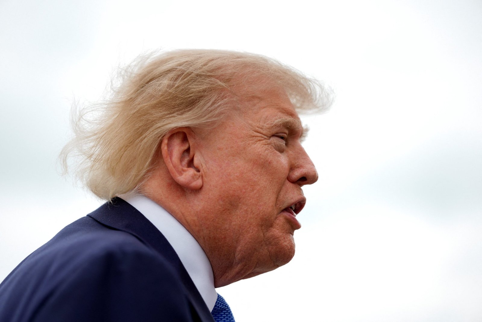 Trump minimiza crise em porta-aviões dos EUA e diz que 260 dias no mar ‘está longe de ser tempo suficiente’