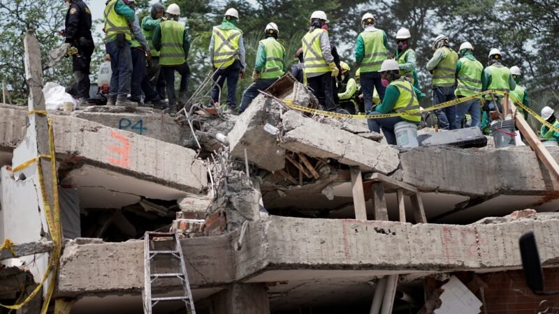 Terremoto na Colômbia: número de mortos sobe para 294; presidente pede suspensão de tarifas a Trump