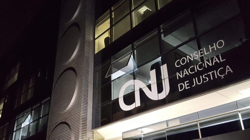 Conselho Nacional de Justiça afasta desembargadores do TRF4 por decisões na Lava Jato
