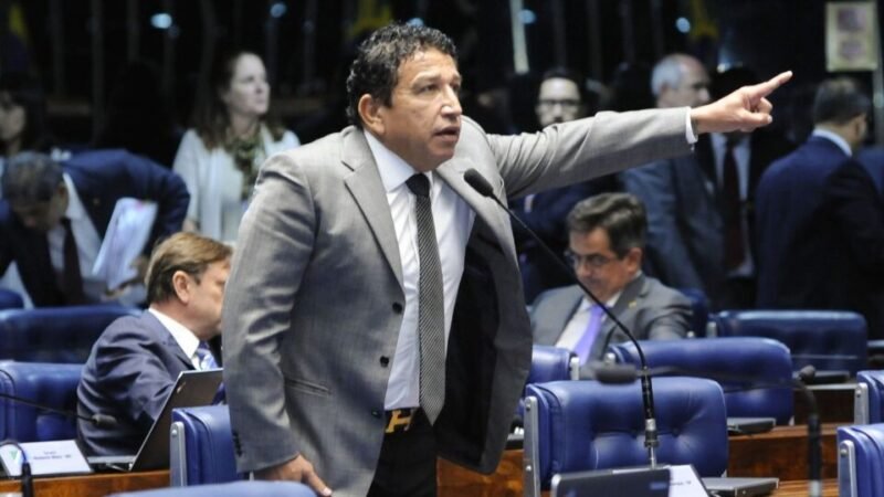 Bancada evangélica trava orçamento federal para derrubar vetos de Lula